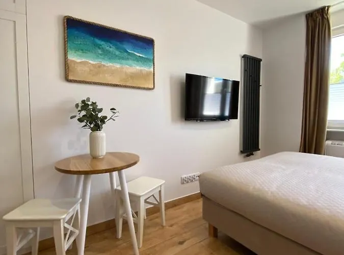 La Playa Apartments